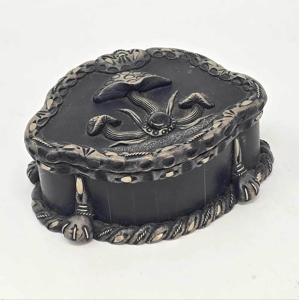 Vtg wood trinket box polymer mushrooms metal inlay stone centerpiece, peru